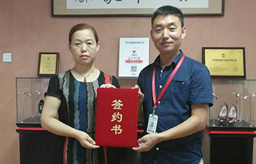 贺：京城印象老北京布鞋加盟店陕西王老板成功加盟！