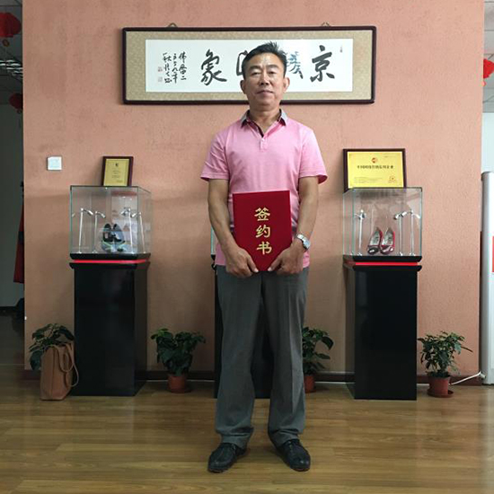 天津加盟老北京布鞋店,怎么加盟老北京布鞋店